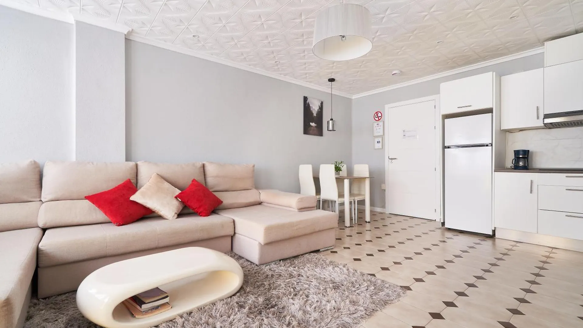 Fantastico Apartamento Junto A La Estacion 말라가